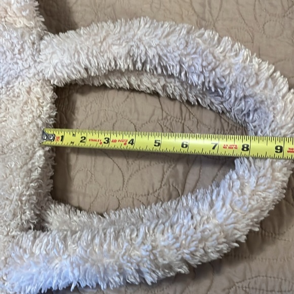 a new day Off White Faux Fur Teddy Sherpa Two Handle Tote Bag Carry On Purse - Picture 6 of 9